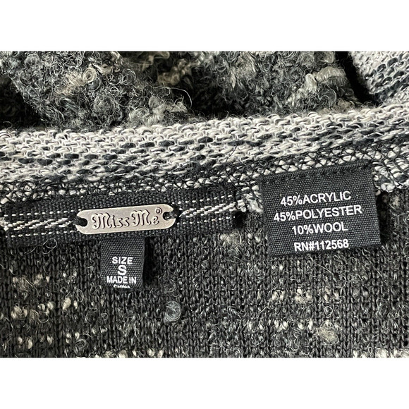 Miss Me Pullover Sweater Top Sequins Black Raglan Sleeves Boucle Size Small - Picture 8 of 10